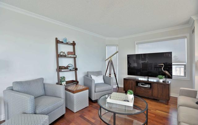802 - 2210 Lakeshore Rd, Condo with 2 bedrooms, 2 bathrooms and 3 parking in Burlington ON | Image 31
