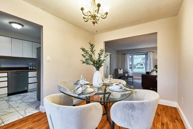 1110 St Andrews Crt, House detached with 3 bedrooms, 3 bathrooms and 5 parking in Oshawa ON | Image 2