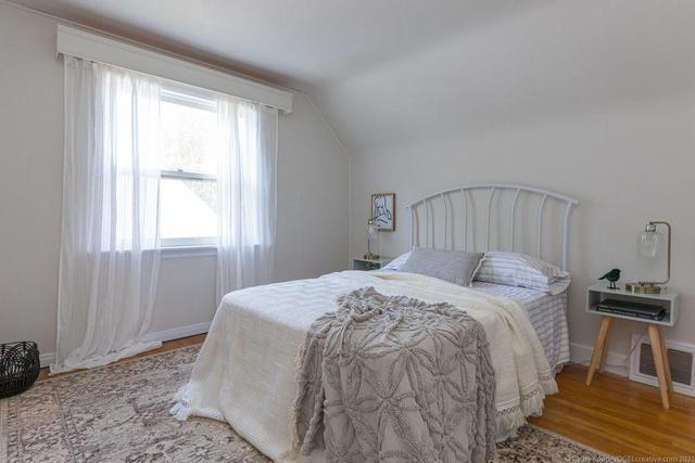 290 West 2nd Street, House detached with 3 bedrooms, 1 bathrooms and 3 parking in Hamilton ON | Image 9