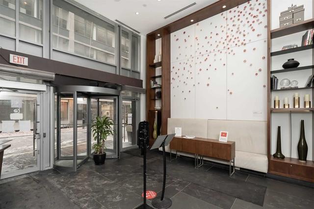 705 - 8 Colborne St, Condo with 1 bedrooms, 1 bathrooms and 0 parking in Toronto ON | Image 4