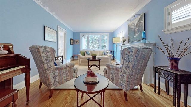 252 Yonge Blvd, House detached with 4 bedrooms, 4 bathrooms and 4 parking in Toronto ON | Image 2