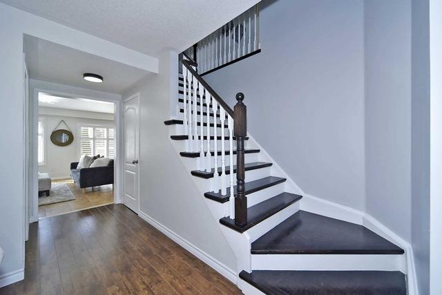 20 Mcnicol Cres, House detached with 3 bedrooms, 4 bathrooms and 3 parking in Ajax ON | Image 23