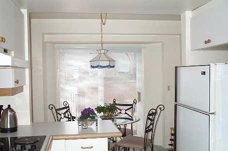 36 - 36 Rodeo Ptwy, Townhouse with 2 bedrooms, 3 bathrooms and 2 parking in Toronto ON | Image 5