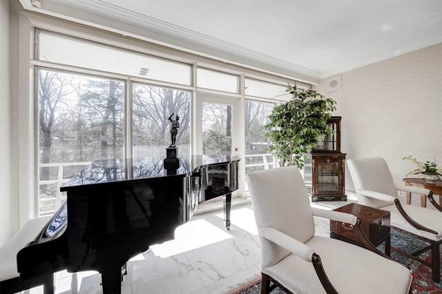 3 Edgehill Rd, House detached with 6 bedrooms, 6 bathrooms and 9 parking in Toronto ON | Image 3
