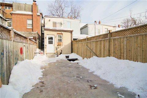 240 Lisgar St, House attached with 6 bedrooms, 3 bathrooms and 1 parking in Toronto ON | Image 16