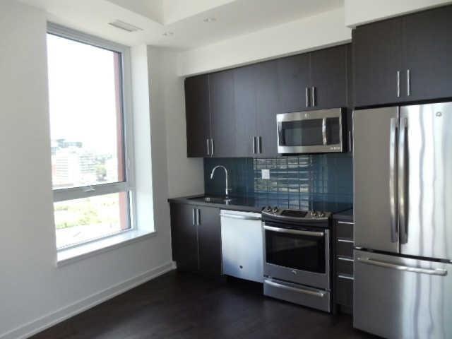 Sph 12 - 50 Bruyeres Mews, Condo with 2 bedrooms, 2 bathrooms and 1 parking in Toronto ON | Image 2