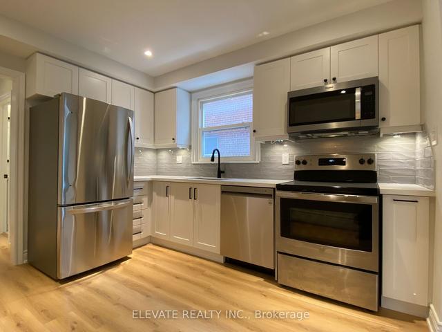 598 Lauder Ave, House detached with 6 bedrooms, 3 bathrooms and 4 parking in Toronto ON | Image 12