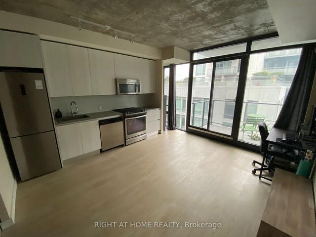 1312 - 111 Bathurst St, Condo with 1 bedrooms, 1 bathrooms and 0 parking in Toronto ON | Image 5