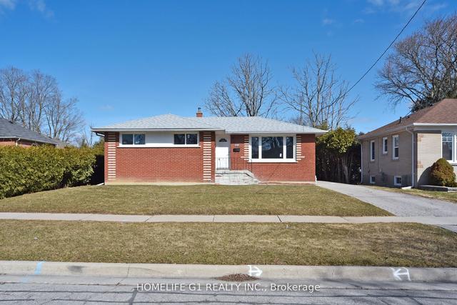116 Pontiac Ave, House detached with 3 bedrooms, 2 bathrooms and 4 parking in Oshawa ON | Image 1