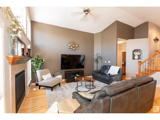 8209 96 St, House detached with 4 bedrooms, 3 bathrooms and 3 parking in Morinville AB | Image 8