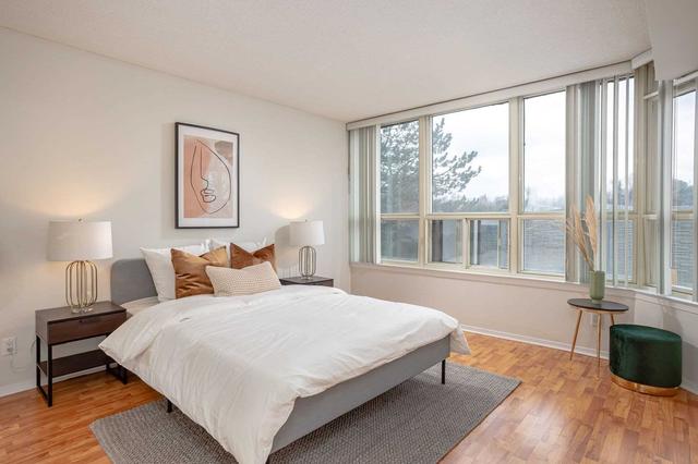 211 - 268 Ridley Blvd, Condo with 2 bedrooms, 2 bathrooms and 1 parking in Toronto ON | Image 6