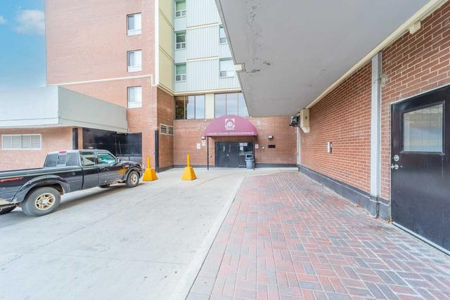 1418 - 1 Massey Sq, Condo with 1 bedrooms, 1 bathrooms and 0 parking in Toronto ON | Image 12