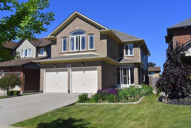 310 Brigadoon Dr, House detached with 4 bedrooms, 3 bathrooms and 4 parking in Hamilton ON | Image 12