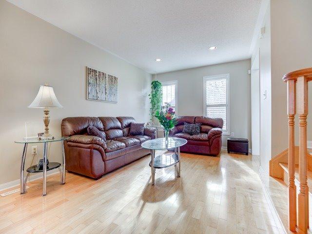 58 Napa Valley Cres, House detached with 4 bedrooms, 3 bathrooms and 4 parking in Brampton ON | Image 3