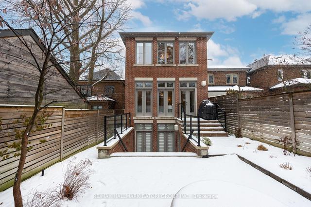 87 Castlewood Rd, House detached with 3 bedrooms, 4 bathrooms and 2 parking in Toronto ON | Image 32