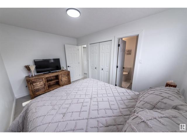 1093 Millbourne Rd E Nw, House attached with 3 bedrooms, 1 bathrooms and 2 parking in Edmonton AB | Image 32