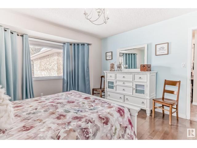 147 Knottwood Rd N Nw, House attached with 2 bedrooms, 2 bathrooms and null parking in Edmonton AB | Image 18