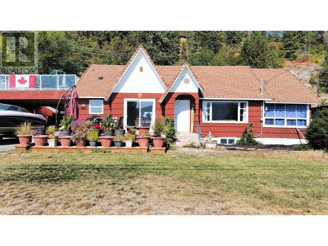 4396 Beach Avenue, House detached with 4 bedrooms, 2 bathrooms and 8 parking in Peachland BC | Image 1