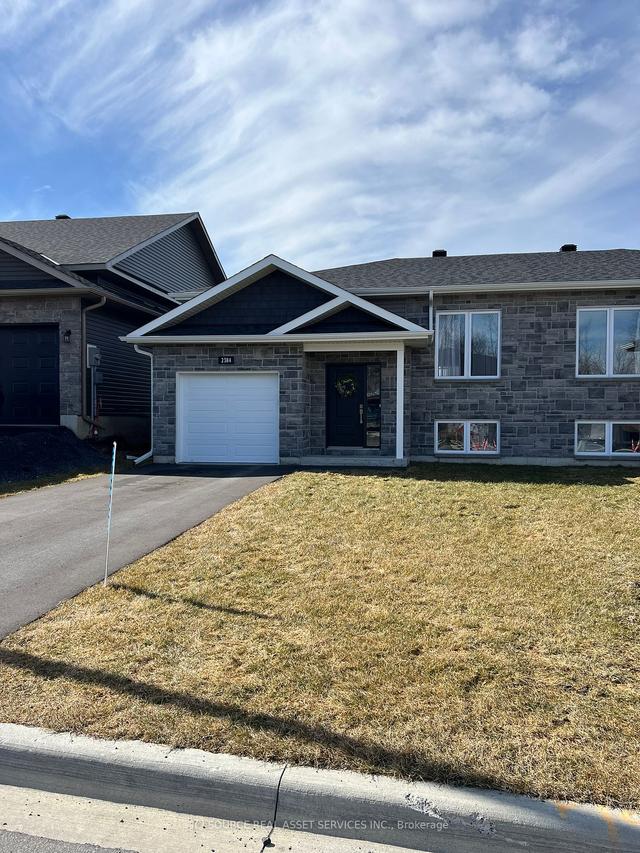 2384 Watson Cres, House semidetached with 2 bedrooms, 2 bathrooms and 4 parking in Cornwall ON | Image 1