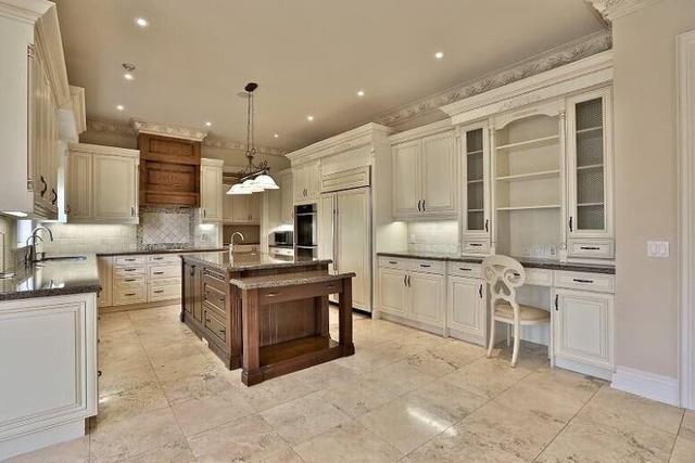 10 Cedarwood Ave, House detached with 5 bedrooms, 8 bathrooms and 4 parking in Toronto ON | Image 7