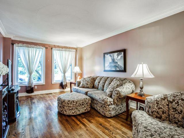 117 Zaph Ave, House detached with 5 bedrooms, 5 bathrooms and 4 parking in Toronto ON | Image 3