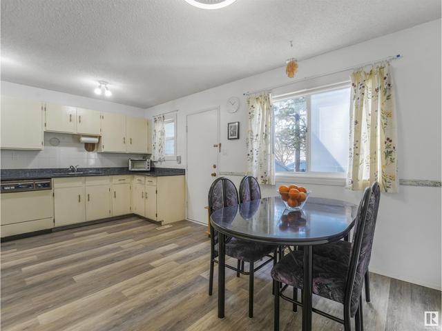 1052 106 St Nw, House attached with 3 bedrooms, 1 bathrooms and 2 parking in Edmonton AB | Image 9
