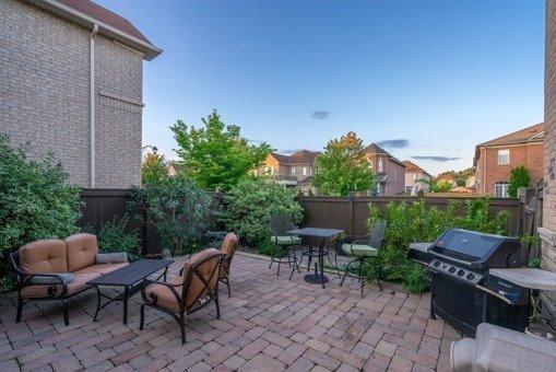 260 Grayling Dr, House attached with 3 bedrooms, 3 bathrooms and 3 parking in Oakville ON | Image 18