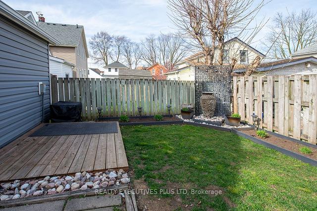 14 Page St, House detached with 3 bedrooms, 1 bathrooms and 1 parking in St. Catharines ON | Image 20