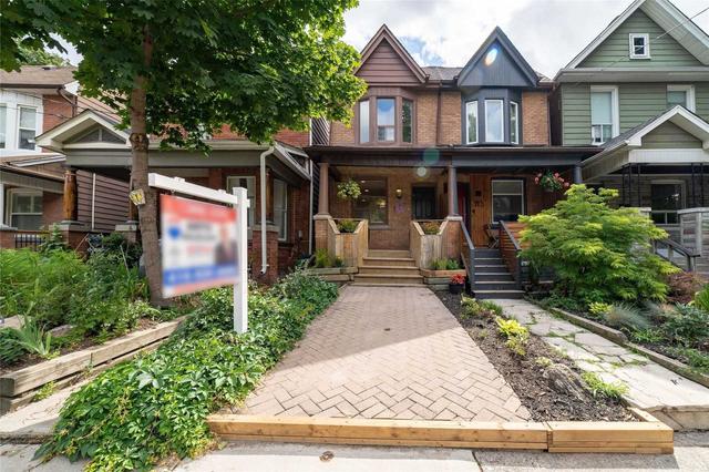 117 Leslie St, House semidetached with 2 bedrooms, 2 bathrooms and 1 parking in Toronto ON | Card Image