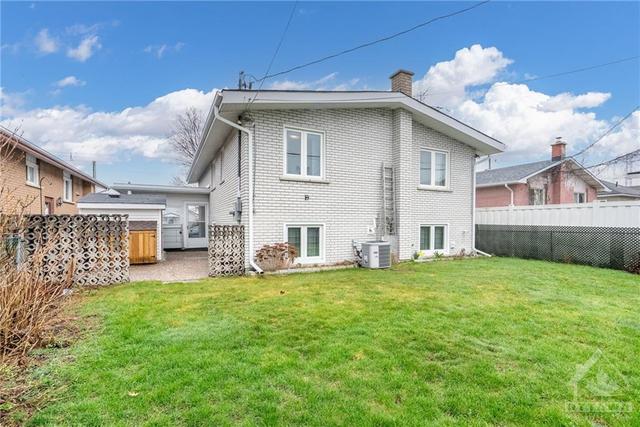 1235 Kitchener Avenue, House detached with 3 bedrooms, 2 bathrooms and 3 parking in Ottawa ON | Image 19