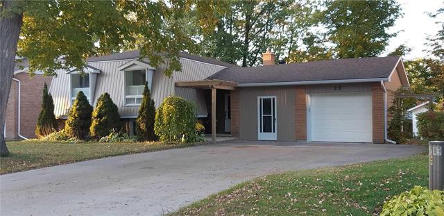 15 Viel St, House detached with 3 bedrooms, 2 bathrooms and 5 parking in Penetanguishene ON | Image 1