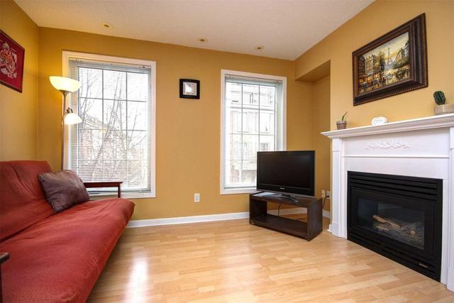 812 - 5 Everson Dr, Townhouse with 1 bedrooms, 1 bathrooms and 1 parking in Toronto ON | Image 12