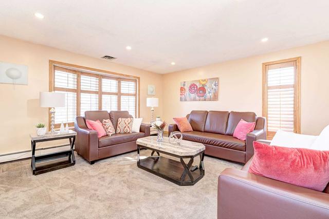 8586 Mississauga Rd, House detached with 4 bedrooms, 4 bathrooms and 17 parking in Brampton ON | Image 3