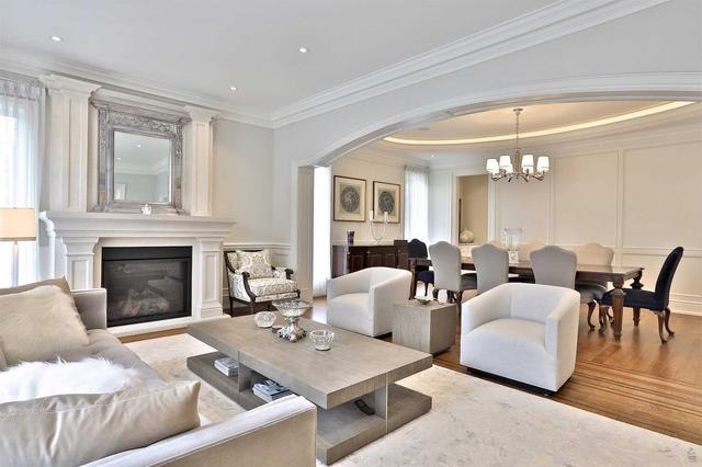 2 Carnwath Cres, House detached with 5 bedrooms, 9 bathrooms and 9 parking in Toronto ON | Image 36