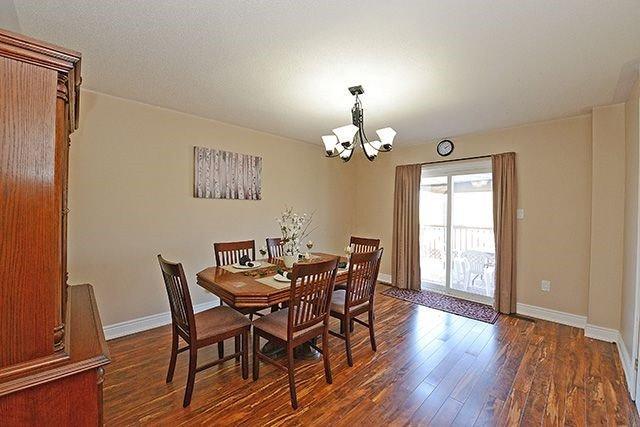 104 Tianalee Cres, House attached with 3 bedrooms, 4 bathrooms and 3 parking in Brampton ON | Image 6