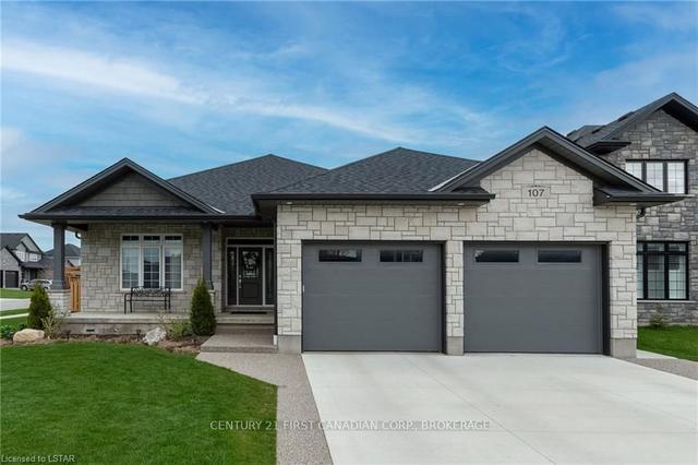 107 Thames Springs Cres, House detached with 2 bedrooms, 3 bathrooms and 6 parking in Zorra ON | Image 1