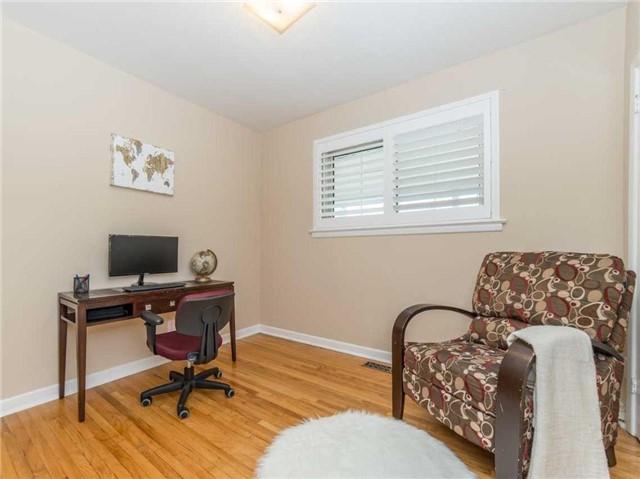 56 Ascolda Blvd, House detached with 3 bedrooms, 2 bathrooms and 2 parking in Toronto ON | Image 13
