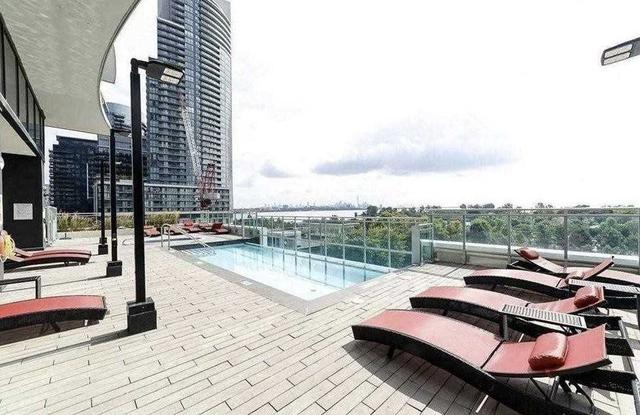 1310 - 33 Shore Breeze Dr S, Condo with 2 bedrooms, 2 bathrooms and 1 parking in Toronto ON | Image 4