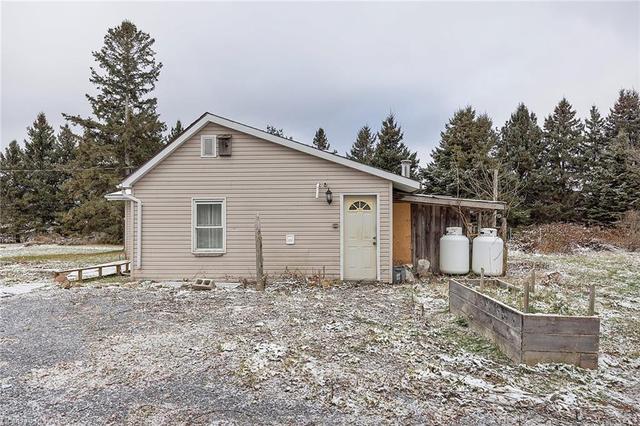 3650 Highway 2, House detached with 2 bedrooms, 1 bathrooms and 20 parking in Kingston ON | Image 27
