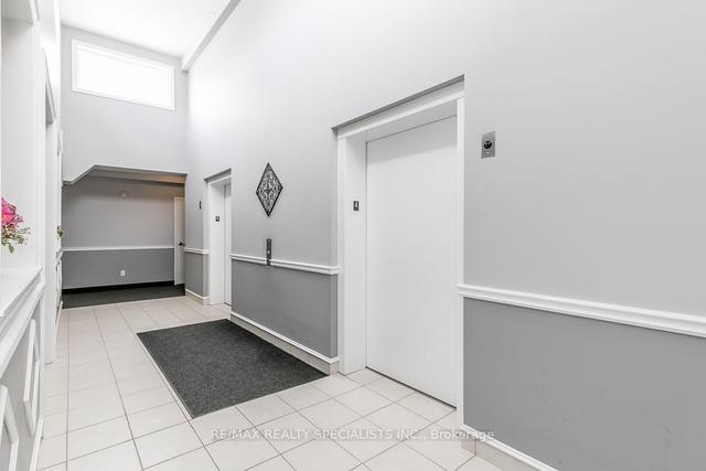 402 - 112 Simcoe Rd, Condo with 1 bedrooms, 1 bathrooms and 1 parking in Bradford West Gwillimbury ON | Image 25