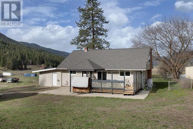 5093 Salmon River Rd Road, House detached with 3 bedrooms, 1 bathrooms and null parking in Spallumcheen BC | Image 44