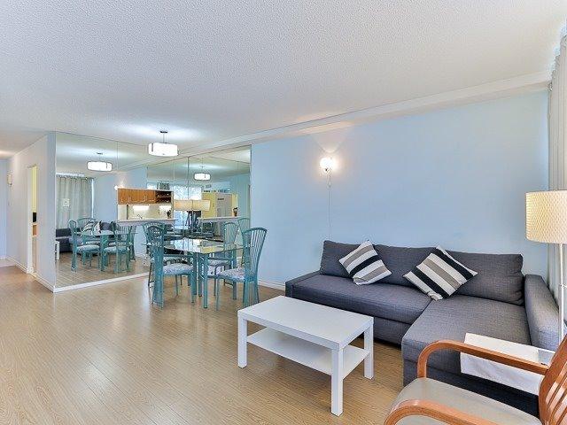 105 - 2365 Kennedy Rd, Condo with 2 bedrooms, 1 bathrooms and 1 parking in Toronto ON | Image 6