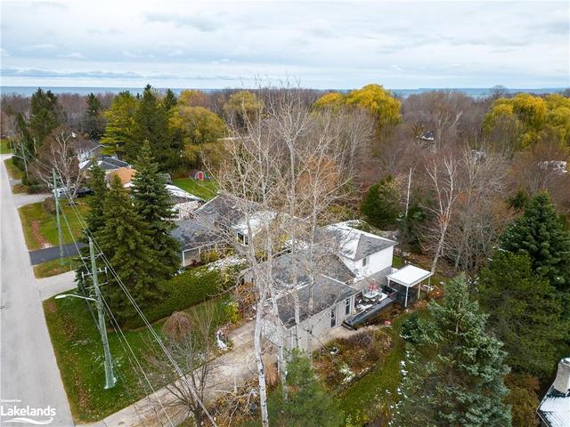 247 Graham Street, House detached with 4 bedrooms, 2 bathrooms and 3 parking in Meaford ON | Image 3