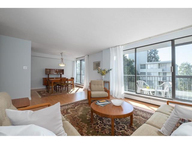 602 - 1745 Esquimalt Avenue, Condo with 2 bedrooms, 2 bathrooms and null parking in West Vancouver BC | Card Image