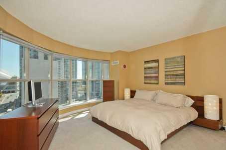 912 - 36 Blue Jays Way, Condo with 2 bedrooms, 3 bathrooms and 1 parking in Toronto ON | Image 7