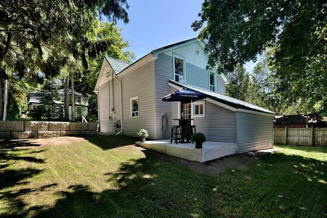 54 Mark St W, House detached with 3 bedrooms, 1 bathrooms and 2 parking in Grey Highlands ON | Image 9