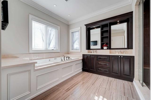 283 Dunforest Ave, House detached with 5 bedrooms, 8 bathrooms and 11 parking in Toronto ON | Image 17