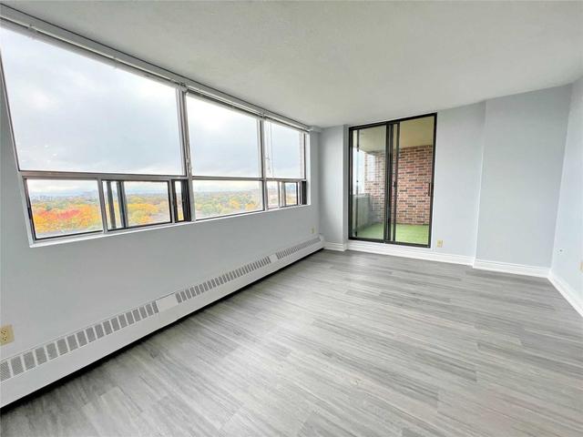 908 - 25 Sunrise Ave, Condo with 3 bedrooms, 2 bathrooms and 1 parking in Toronto ON | Image 6