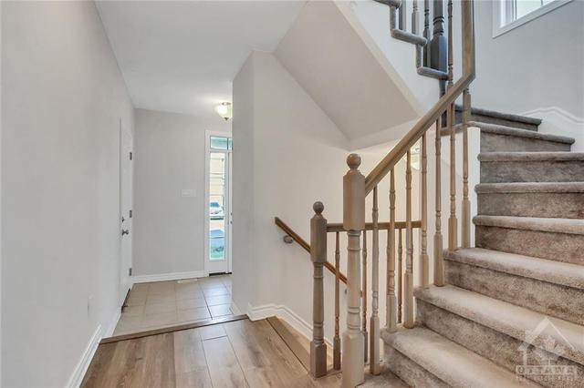 3052 Freshwater Way, Townhouse with 3 bedrooms, 3 bathrooms and 2 parking in Ottawa ON | Image 12