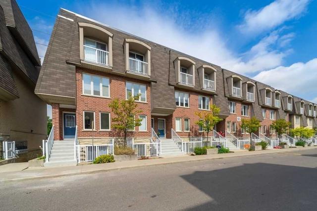 95 - 65 Turntable Cres, Townhouse with 3 bedrooms, 2 bathrooms and 1 parking in Toronto ON | Image 1